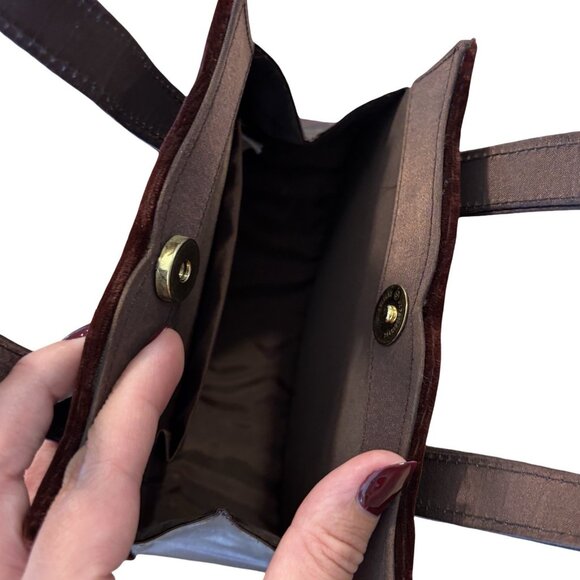 Vintage Burgundy Velvet Serpentine Scalloped Edge Bag 1980s - Picture 7 of 13